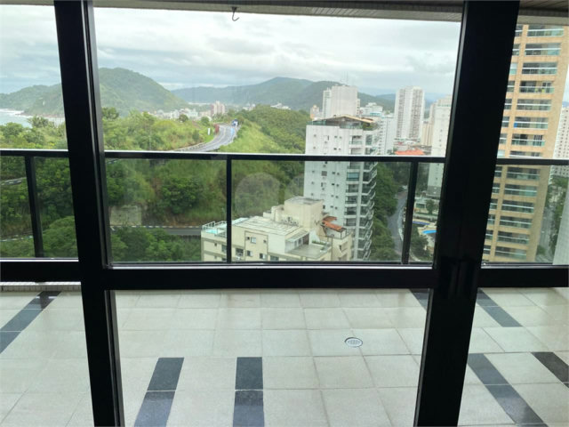 Apartamento à venda com 4 suítes em Jardim Astúrias, Guarujá, SP
