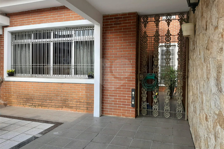Sobrado à venda com 5 quartos, sendo 2 suítes, em Parque Novo Mundo, São Paulo, SP