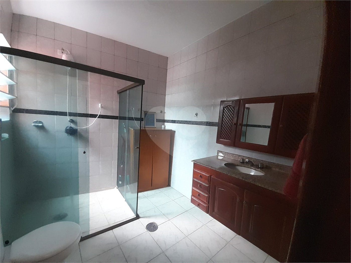 Sobrado à venda com 4 quartos, sendo 1 suíte,  em Saúde, São Paulo, SP
