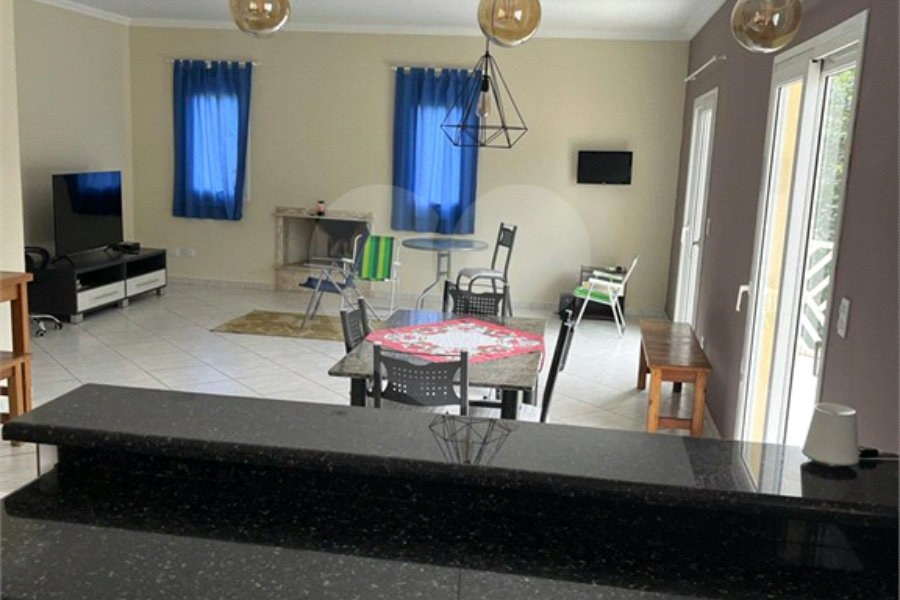 Casa à venda com 4 quartos, sendo 1 suíte, no condomínio Estancia da Serra / Residencial Nova Mairipora, Mairiporã - SP