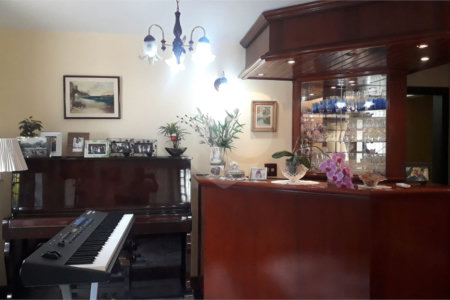 Casa à venda com 5 quartos, sendo 3 suítes,  em Vila Oliveira, Mogi das Cruzes, SP