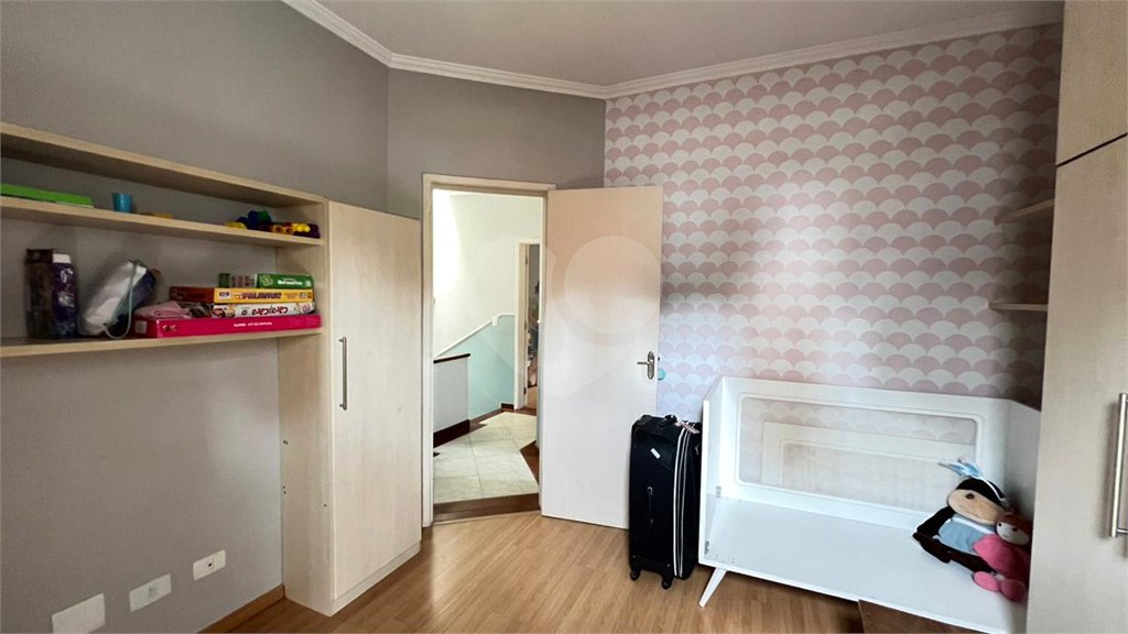 Casa à venda com 3 quartos, sendo 1 suíte, no condomínio Villagio Tramway, São Paulo - SP
