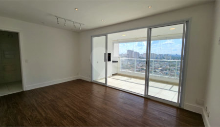 Apartamento à venda ou para alugar com 3 quartos, sendo 2 suítes, em Vila Anastácio, São Paulo, SP