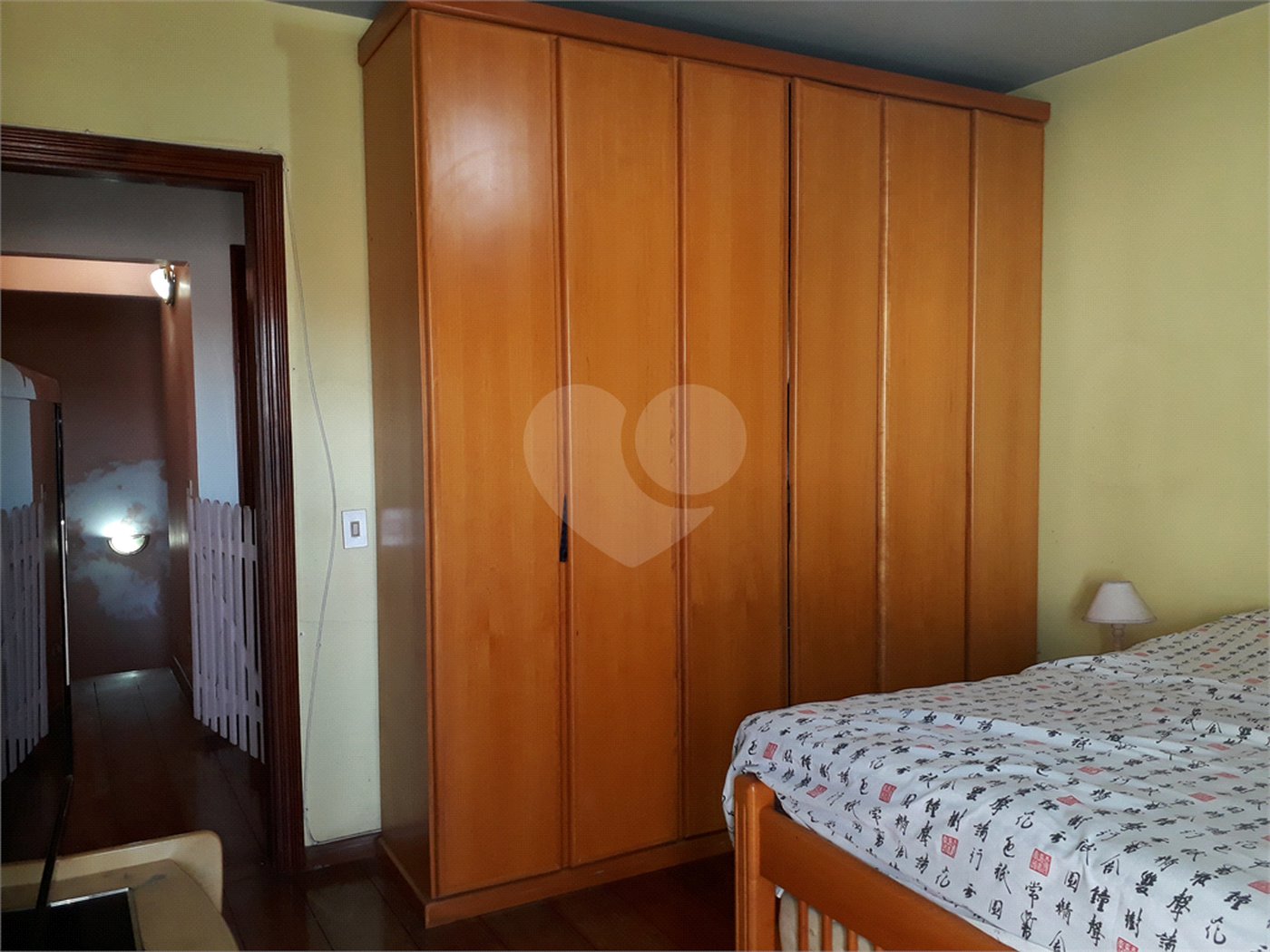 Sobrado à venda com 4 quartos, sendo 1 suíte, em Vila Constança, São Paulo, SP