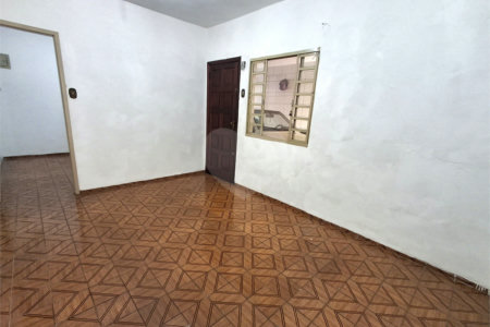 Casa à venda com 4 quartos em Vila dos Minérios, São Paulo, SP