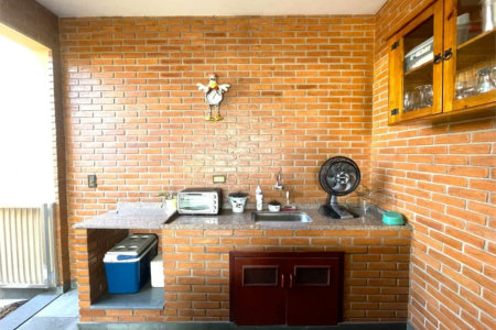 Sobrado à venda com 3 quartos em Parque Arariba, São Paulo, SP