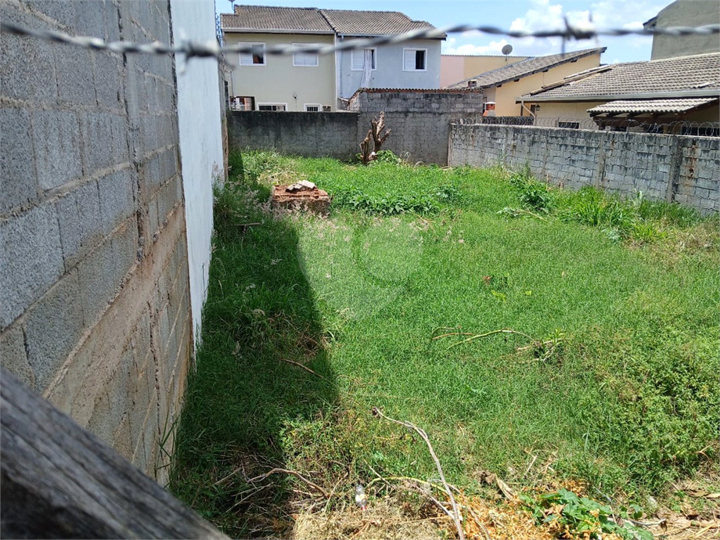 Terreno à venda em Jardim das Palmeiras, Atibaia, SP