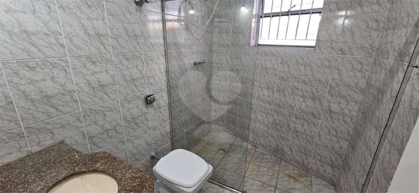 Sobrado à venda com 5 quartos, sendo 1 suíte, em Interlagos, São Paulo, SP