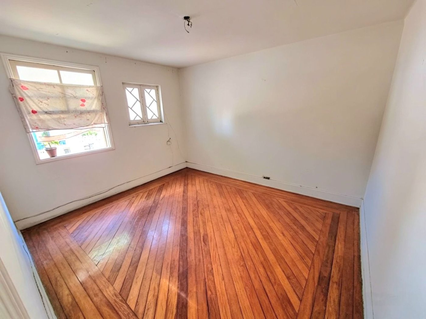 Casa com 3 dormitórios à venda, 119 m² por R$ 689.000,00 - Pompéia - Santos/SP