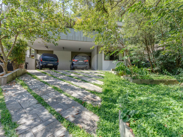 Casa à venda com 4 suítes no condomínio Granja do Morumbi, São Paulo - SP