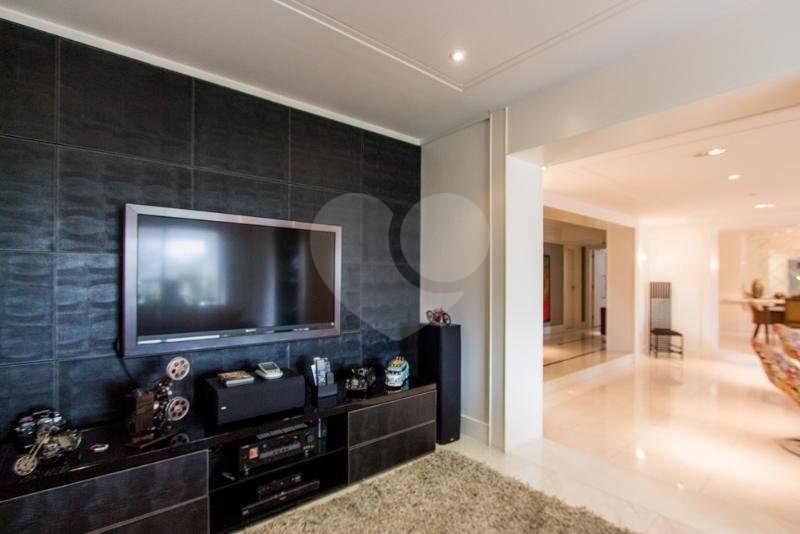 Apartamento à venda com 4 suítes em Jardim Marajoara, São Paulo, SP