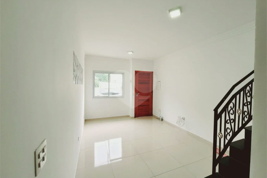Casa à venda com 2 suítes no condomínio Residencial Vila Rosa, São Paulo - SP
