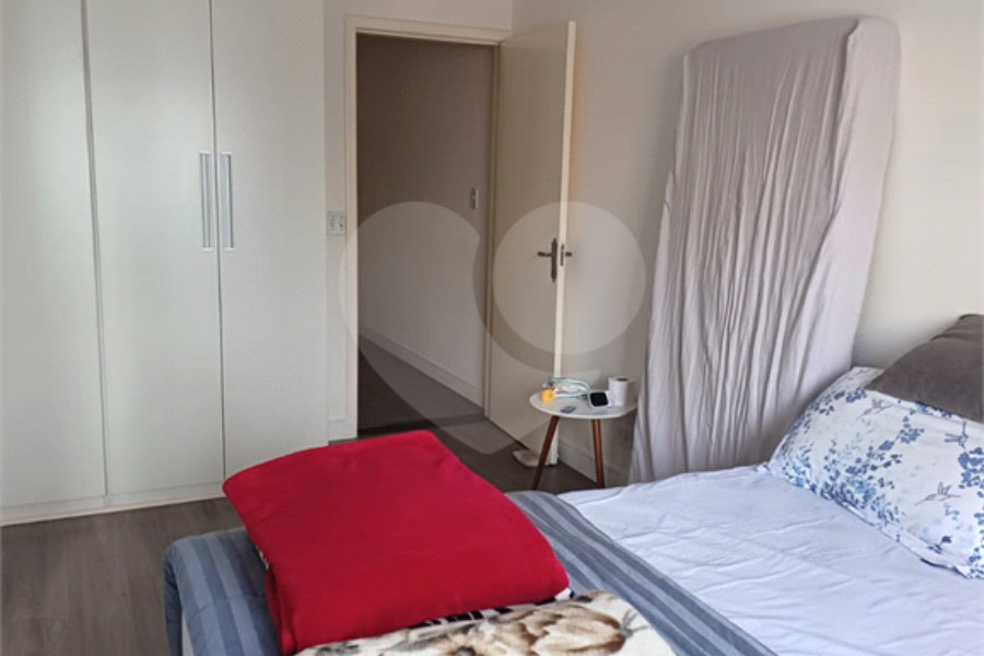 Sobrado à venda com 4 quartos, sendo 1 suíte, em Santana, São Paulo, SP