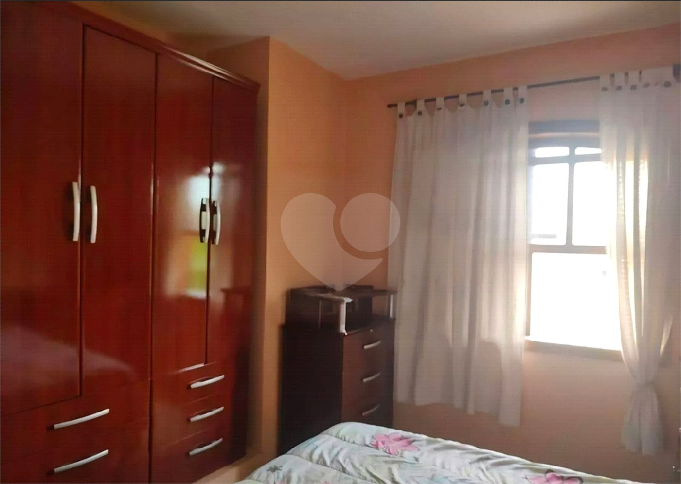 Sobrado à venda com 3 quartos, sendo 1 suíte,  em Jardim Ester, São Paulo, SP