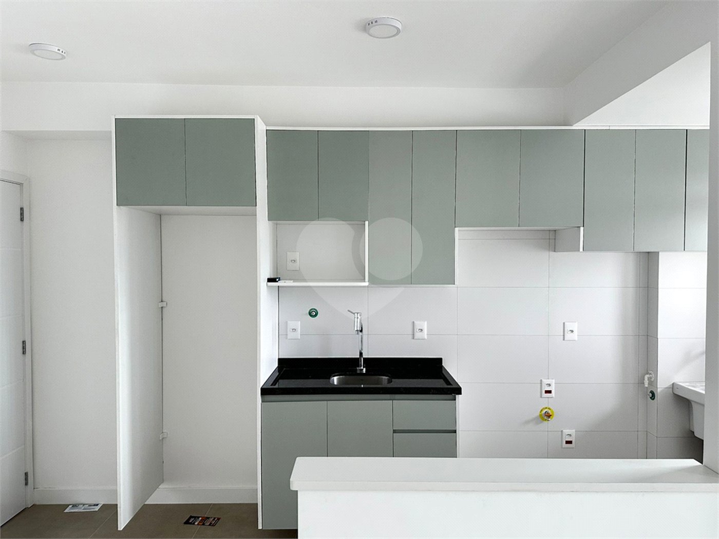 Apartamento para alugar com 1 suíte em Jardim Santa Helena, Suzano, SP