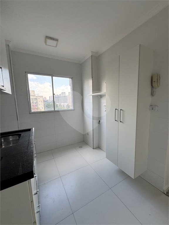 Apartamento à venda ou para alugar com 2 quartos, sendo 1 suíte, em Vila Assunção, Santo André, SP