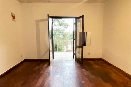 Casa à venda ou para alugar com 6 quartos, sendo 2 suítes, em Condomínio Portal dos Nobres, Atibaia, SP