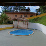 Casa em condomínio para alugar com 3 quartos, sendo 1 suíte, em Vila Petrópolis, Atibaia, SP