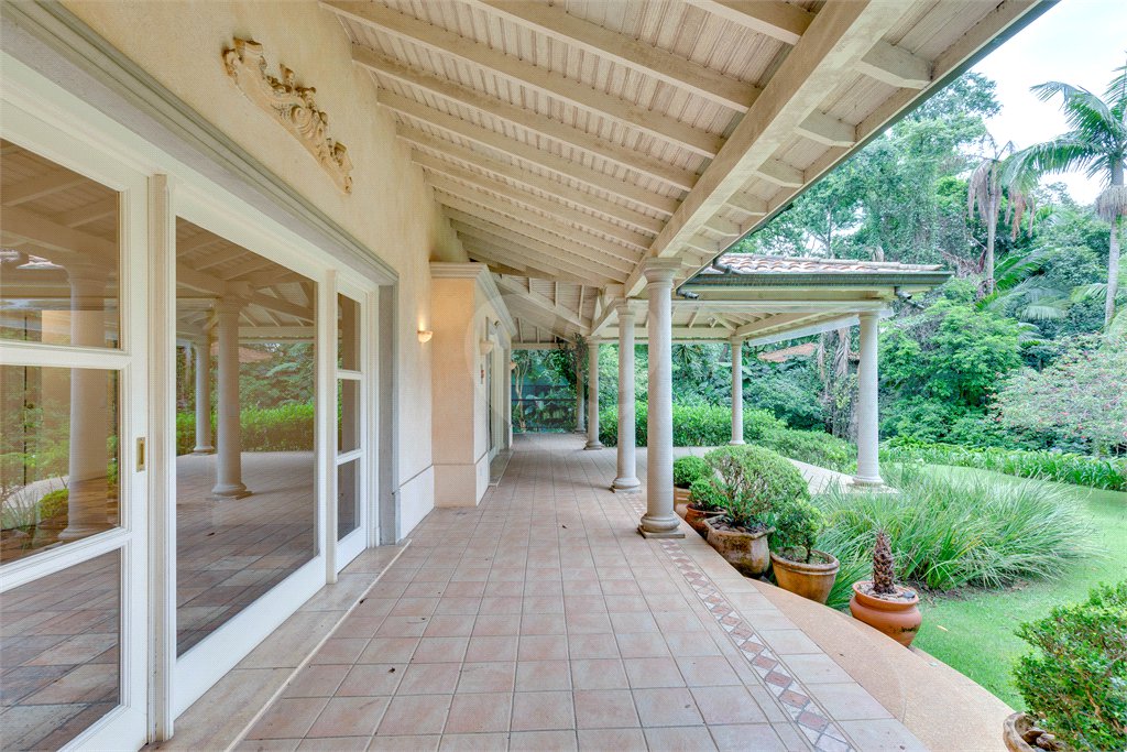 Casa à venda com 4 suítes no condomínio Chácara Flora, São Paulo - SP