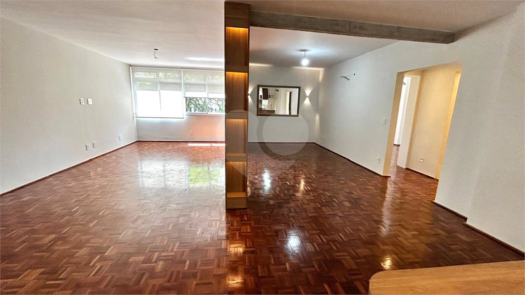 Apartamento à venda com 2 quartos, sendo 1 suíte, em Itaim Bibi, São Paulo, SP