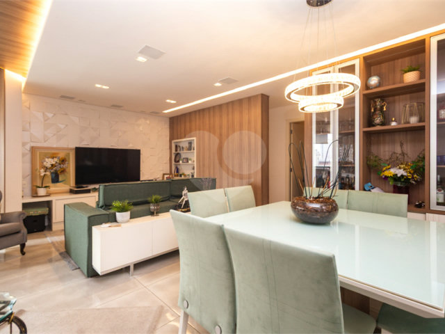 Apartamento à venda com 3 suítes em Moema, São Paulo, SP