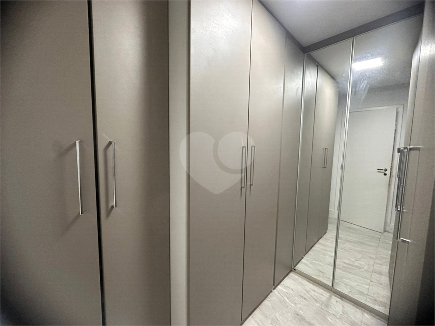Apartamento à venda com 4 quartos, sendo 3 suítes, em Paraíso do Morumbi, São Paulo, SP
