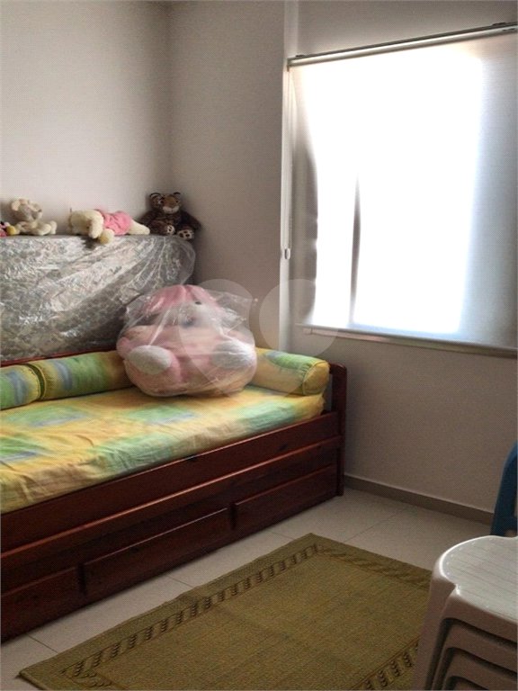 Apartamento à venda com 2 quartos, sendo 1 suíte,  em Itararé, São Vicente, SP