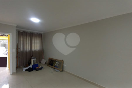 Sobrado à venda com 3 quartos, sendo 2 suítes, em Vila Adalgisa, São Paulo, SP