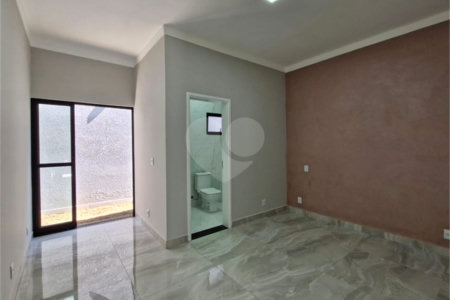 Casa à venda com 2 quartos, sendo 1 suíte, no condomínio Residencial Jardim, Sorocaba - SP