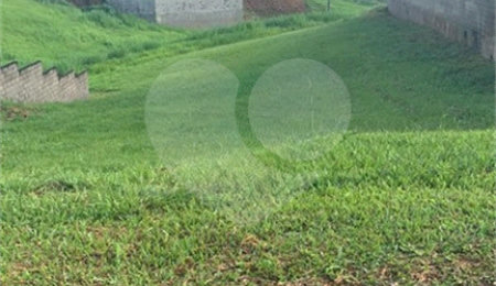 Terreno à venda com 1 suíte no condomínio Santa Teresa 1, Vinhedo - SP