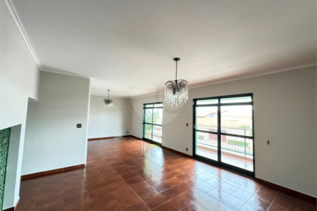 Casa à venda com 4 quartos, sendo 2 suítes, em Ribeirânia, Ribeirão Preto, SP