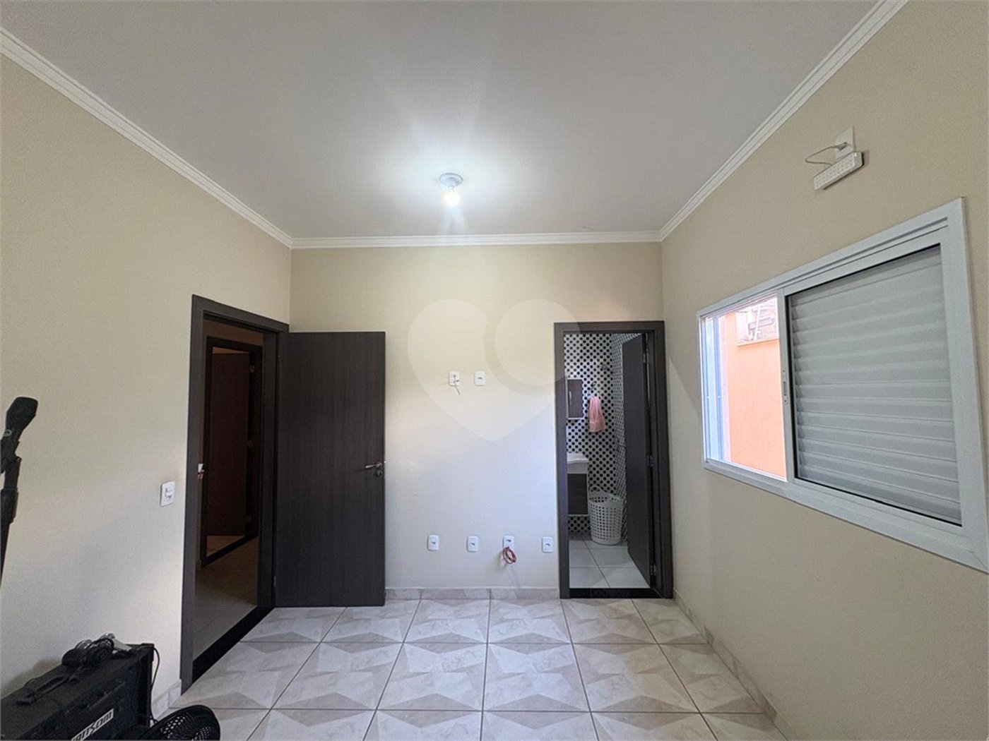 Casa à venda com 4 suítes em Vila Carvalho, Sorocaba, SP