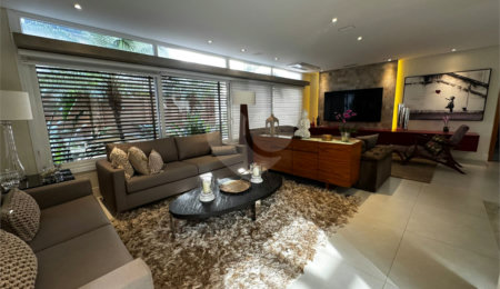 Casa à venda com 4 quartos, sendo 3 suítes,  no condomínio Tao, São Paulo - SP