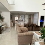 Casa à venda com 5 quartos, sendo 4 suítes, no condomínio Terras de Mont Serrat, Salto - SP