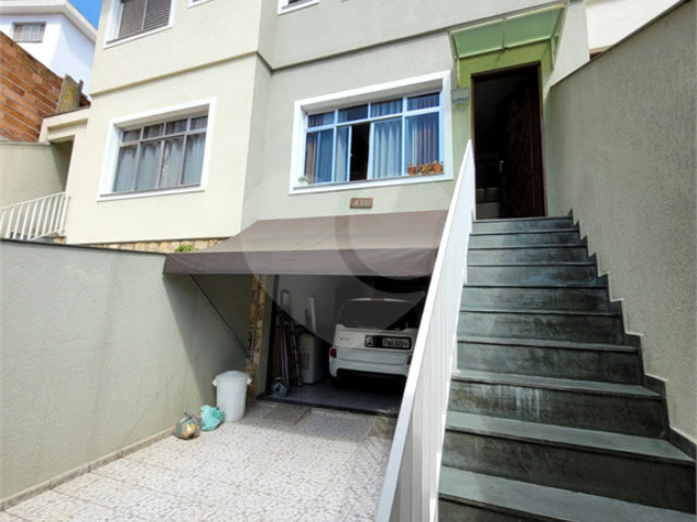 Sobrado à venda com 2 quartos em Vila Nivi, São Paulo, SP
