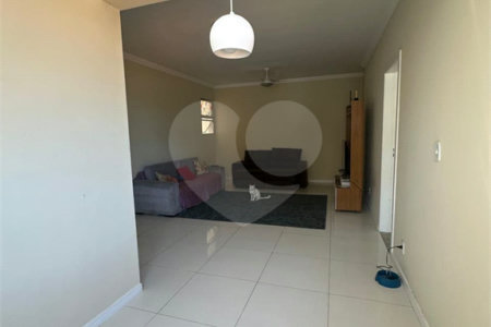 Apartamento à venda com 3 quartos, sendo 1 suíte, em Passagem, Cabo Frio, RJ