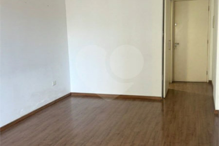 Apartamento à venda com 3 quartos, sendo 1 suíte, em Vila Isolina Mazzei, São Paulo, SP