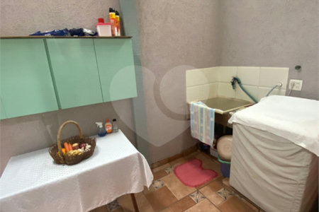Casa Térrea à venda com 4 quartos, sendo 1 suíte,  em Vila Oliveira, Mogi das Cruzes, SP