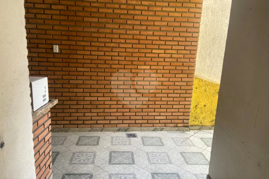 Sobrado à venda com 3 quartos, sendo 1 suíte, em Parada Inglesa, São Paulo, SP