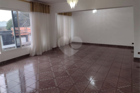 Casa à venda com 3 quartos, sendo 1 suíte, em Jardim São Pedro, Mogi das Cruzes, SP