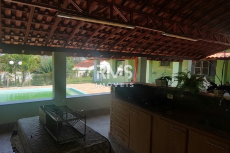 Chácara à venda com 4 quartos, sendo 2 suítes,  em Chácara Sete Quedas, Itu, SP