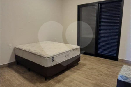 Casa à venda com 3 suítes no condomínio Portal dos Bandeirantes, Salto - SP