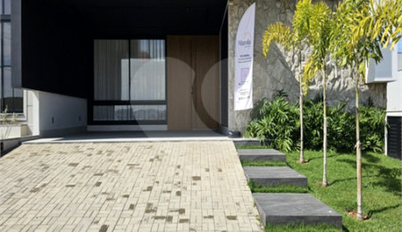 Casa à venda com 3 suítes no condomínio Residencial Dona Maria Candida, Indaiatuba - SP