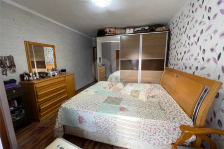 Casa à venda com 3 suítes em Vila Assunção, Santo André, SP