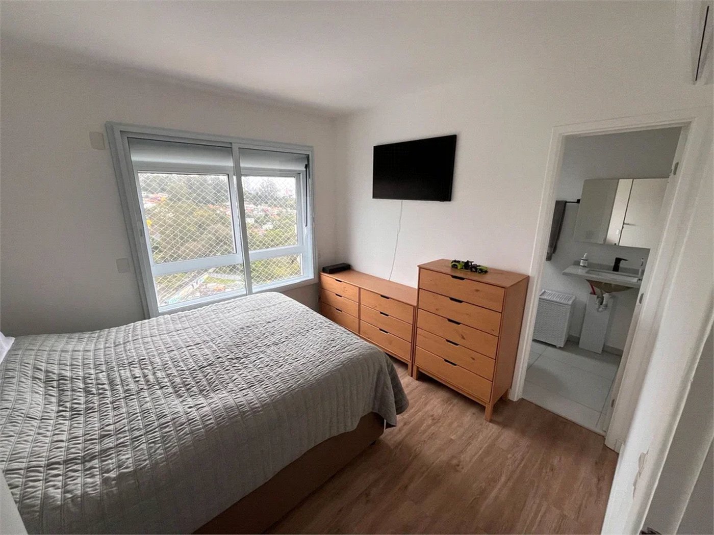 Apartamento à venda com 3 quartos, sendo 2 suítes, em Vila Andrade, São Paulo, SP