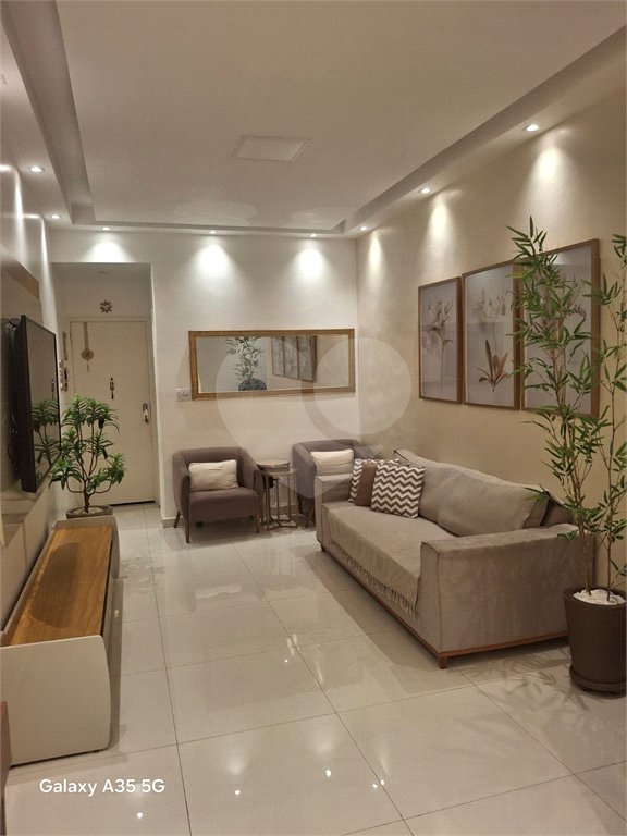 Apartamento à venda com 3 quartos, sendo 1 suíte,  em Copacabana, Rio de Janeiro, RJ