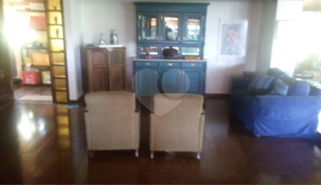 Sobrado à venda com 5 quartos, sendo 1 suíte,  em Roseira, Mairiporã, SP