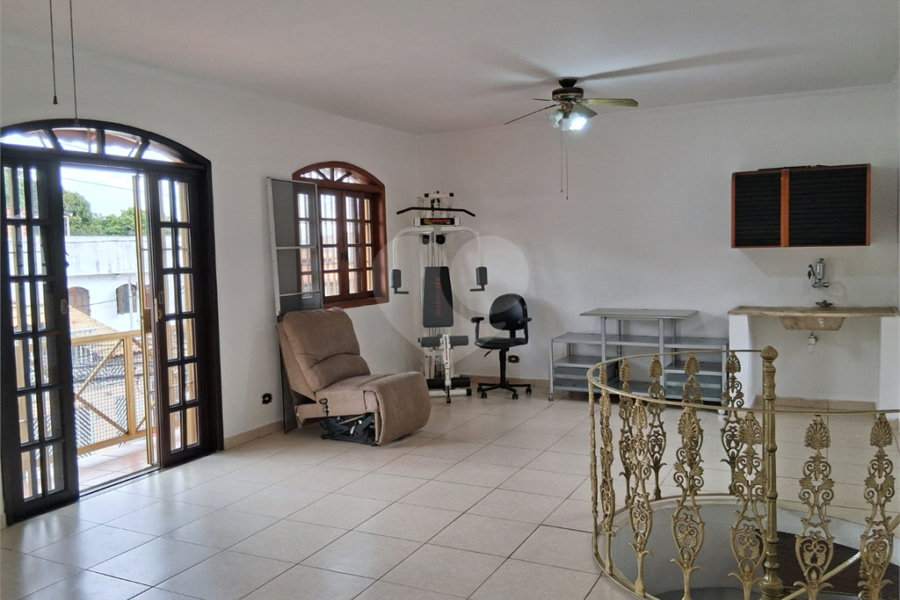 Sobrado à venda com 3 quartos, sendo 1 suíte, em Vila Dom Pedro Ii, São Paulo, SP