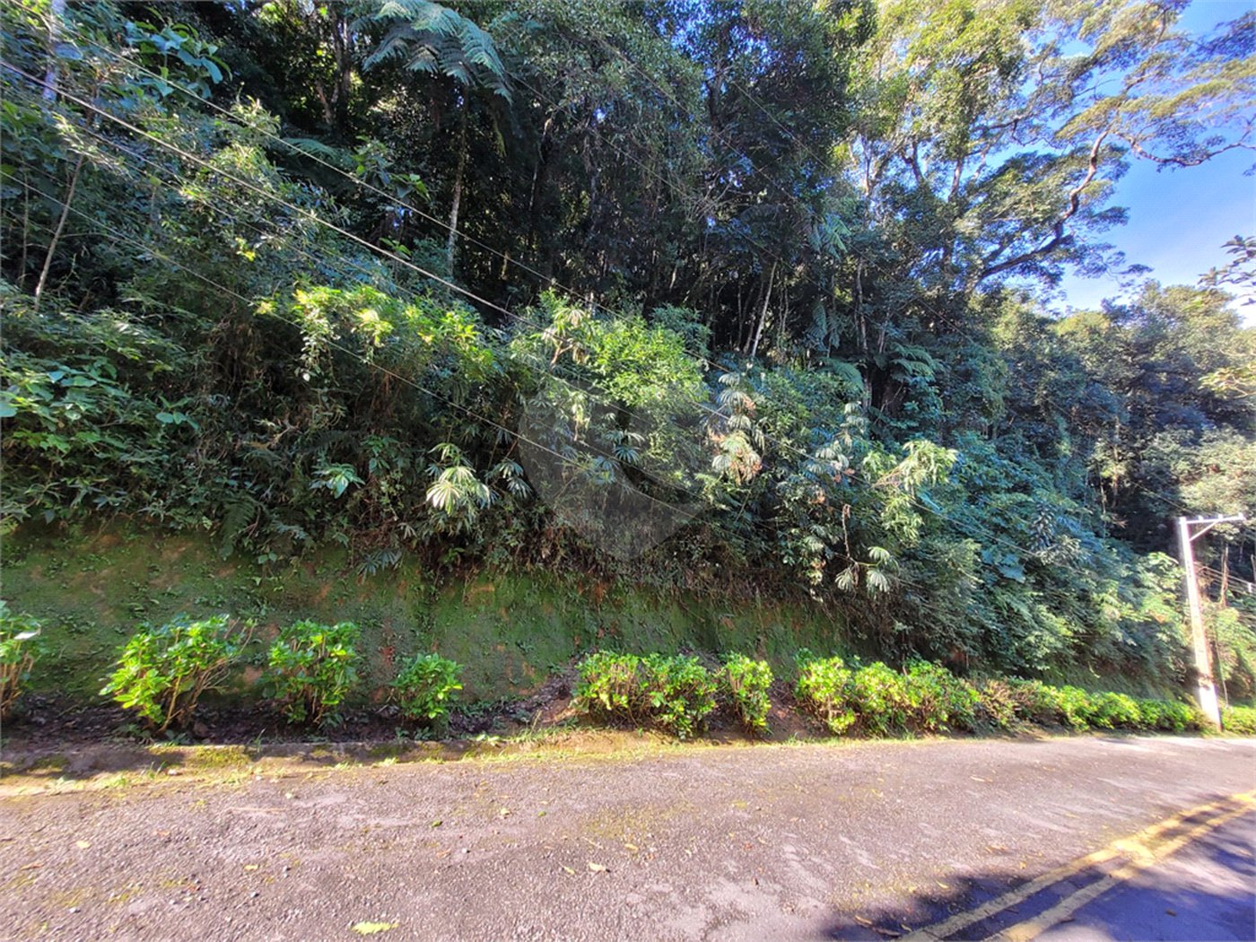 Terreno à venda no condomínio Parque Imperial da Cantareira, Mairiporã - SP