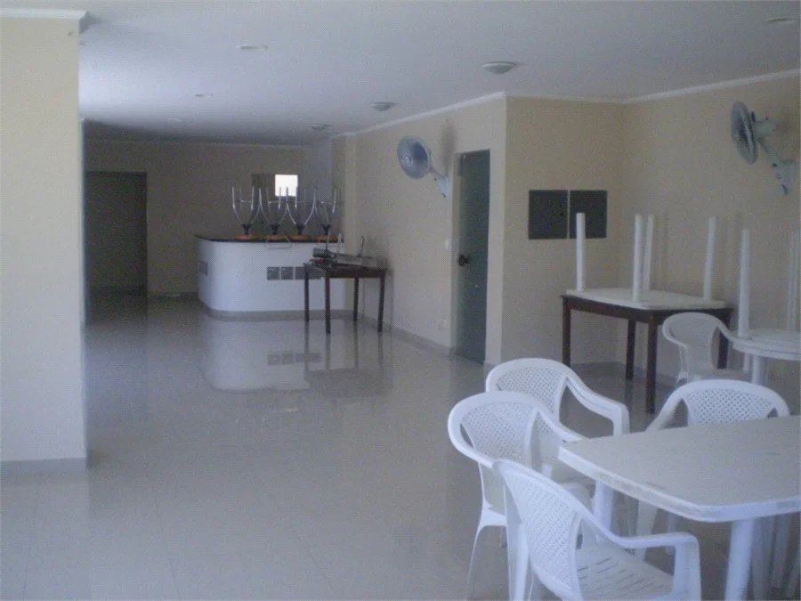 Apartamento à venda com 2 quartos em Jardim Ivana, São Paulo, SP